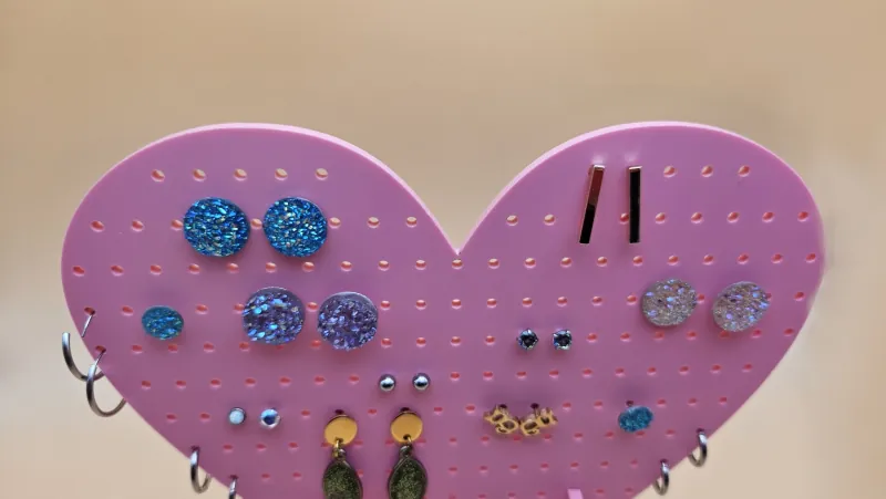 Earring Holder Generator example